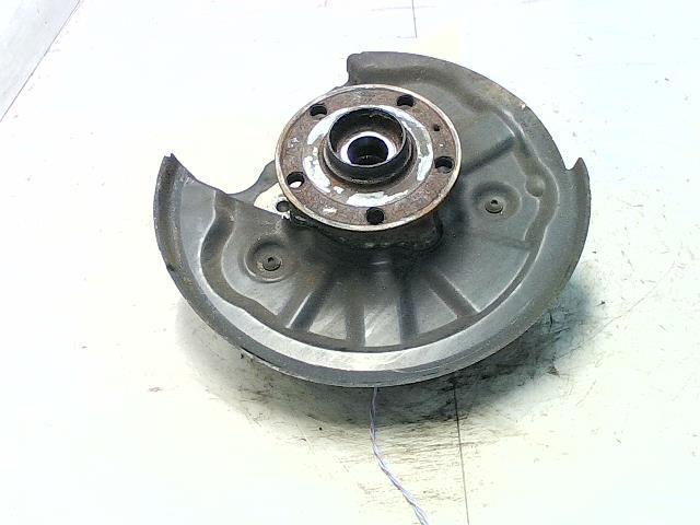 Moyeu arriere droit VOLKSWAGEN GOLF 7 PHASE 1 Essence - 1