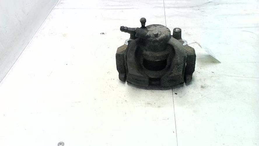 Etrier avant droit...