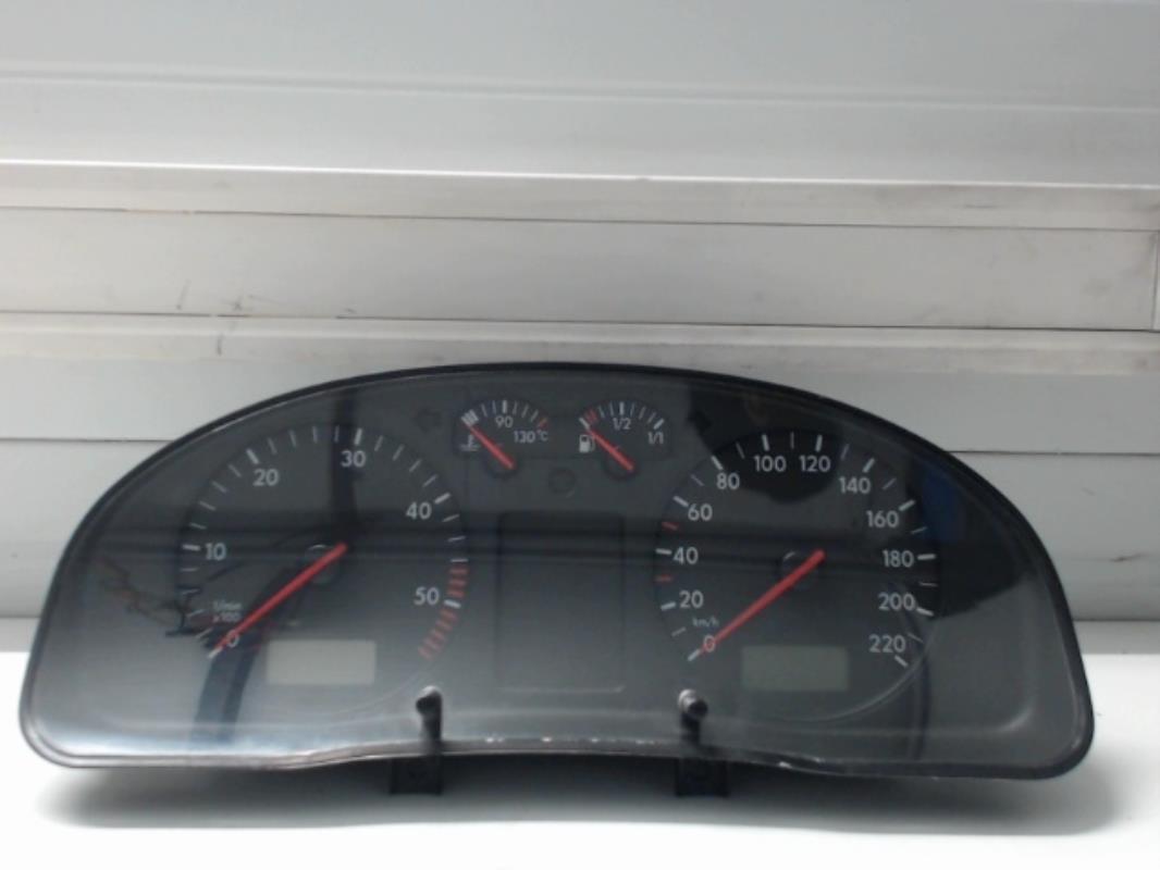 Compteur VOLKSWAGEN PASSAT 4 PHASE 1 BREAK Diesel - 1