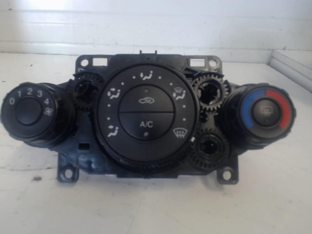 Commande chauffage FORD FIESTA 6 PHASE 1 Diesel - 1