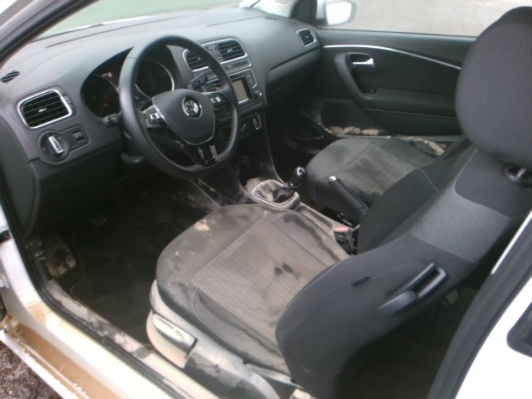 Image Volant - VOLKSWAGEN POLO 5