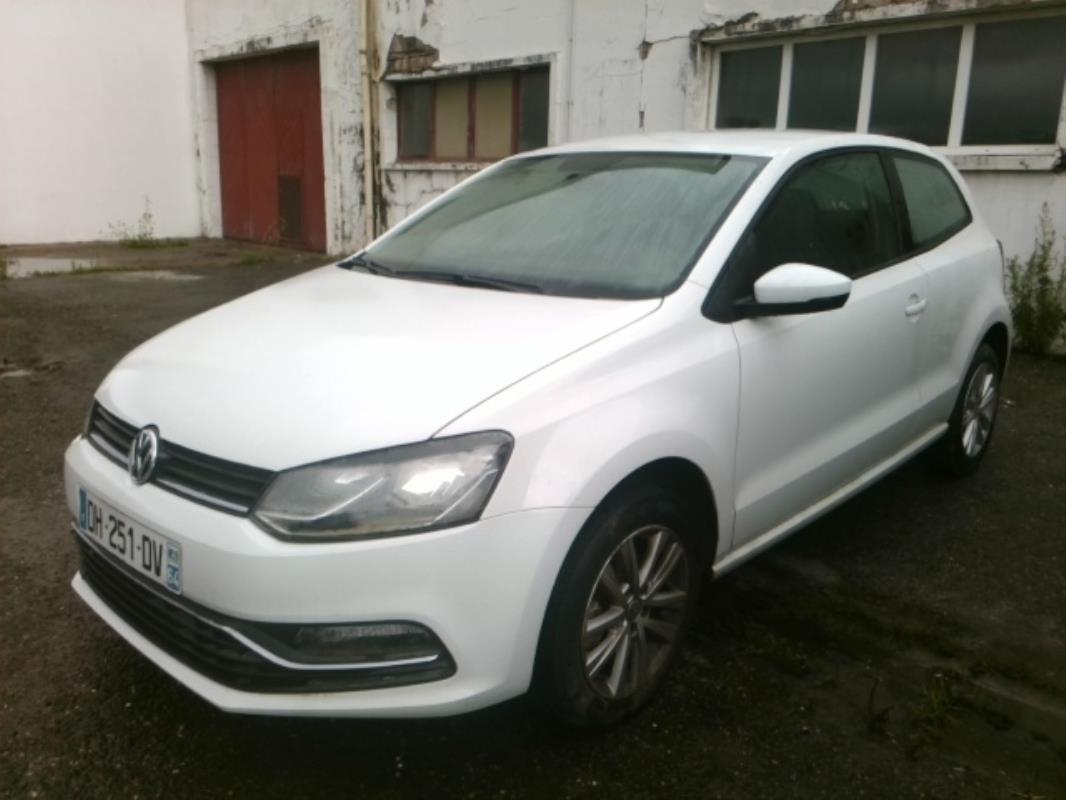 Image Volant - VOLKSWAGEN POLO 5