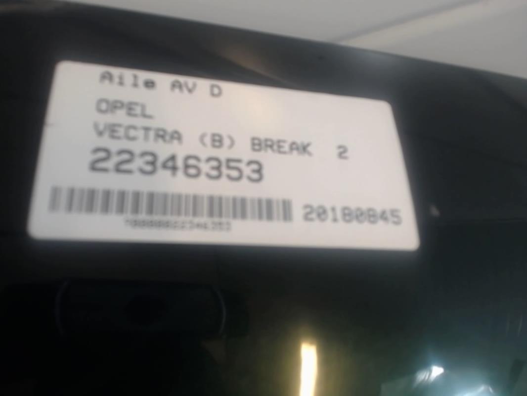 Image Aile avant droit - OPEL VECTRA B