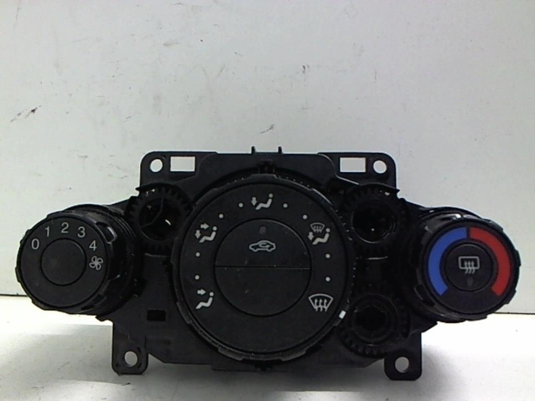 Commande chauffage FORD FIESTA 6 PHASE 1 Essence - 1