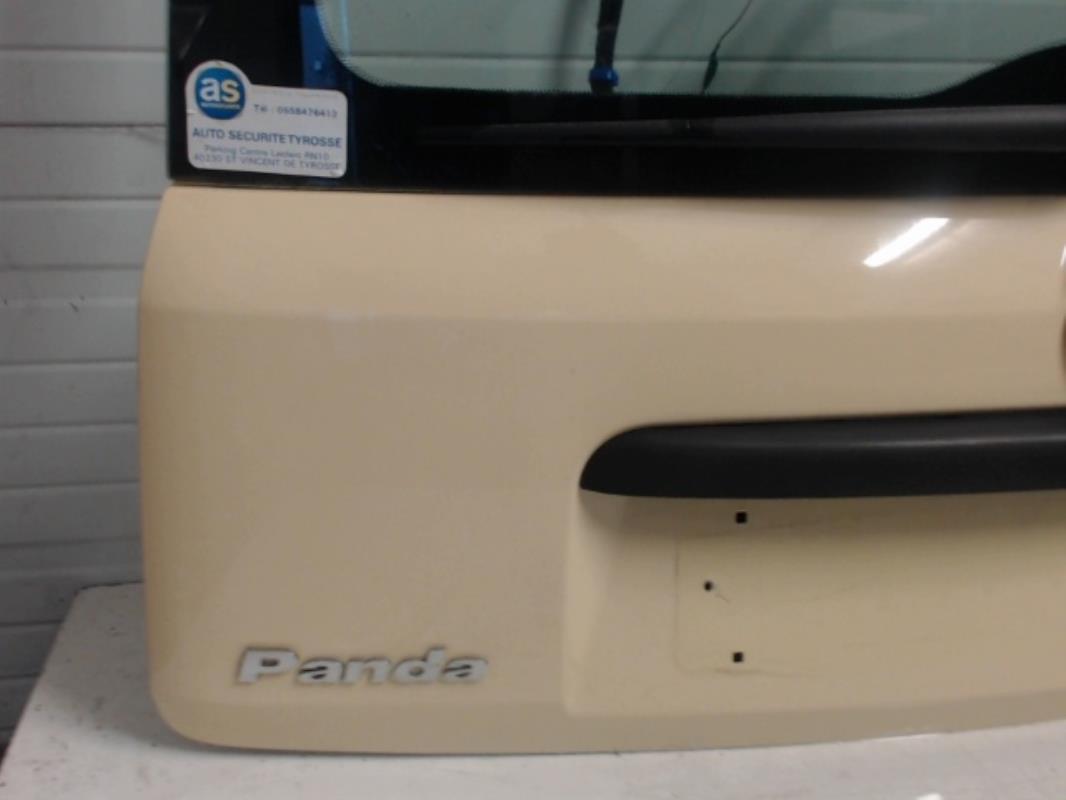 Image Malle/Hayon arriere - FIAT PANDA 2