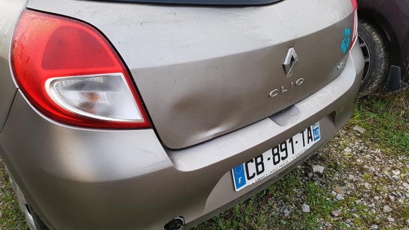 Image Interrupteur de leve vitre avant droit - RENAULT CLIO 3
