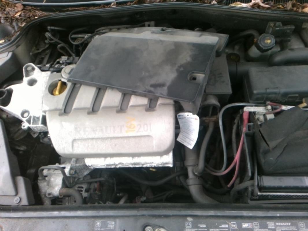 Image Feu arriere principal droit (feux) - RENAULT LAGUNA 2