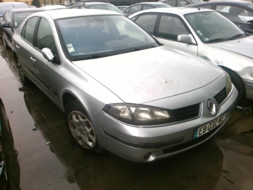 Image Feu arriere principal droit (feux) - RENAULT LAGUNA 2