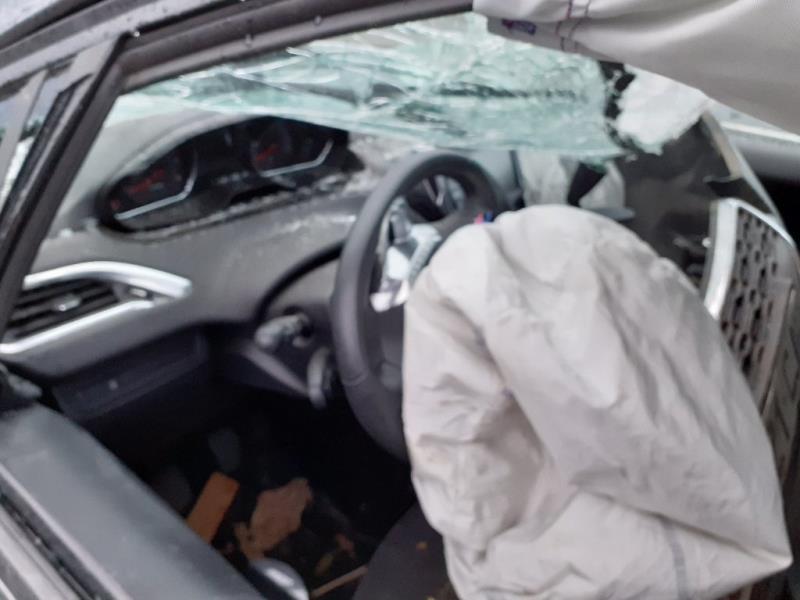 Image Volant - PEUGEOT 208 1
