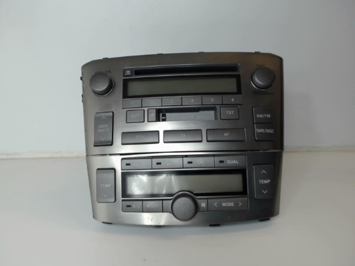 Image Autoradio d'origine - TOYOTA AVENSIS 2