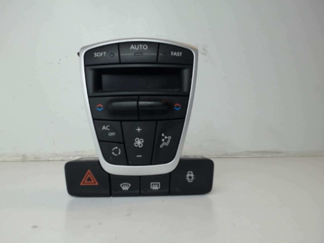 Commande chauffage RENAULT LAGUNA 3 PHASE 1 BREAK Diesel - 1