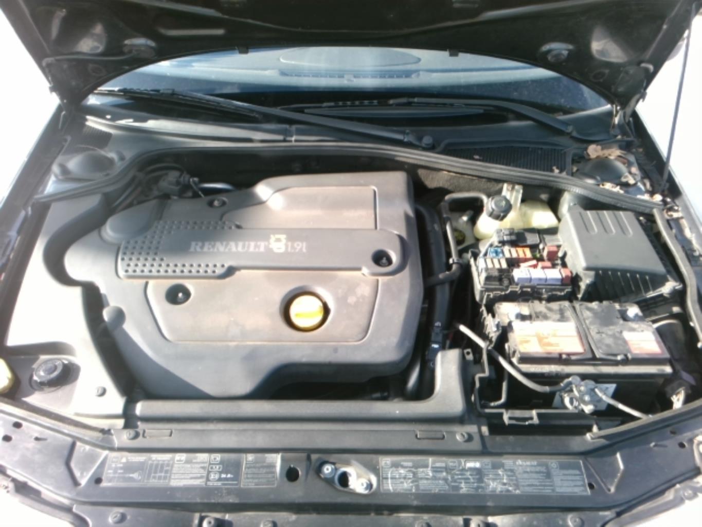 Image Pare choc arriere - RENAULT LAGUNA 2