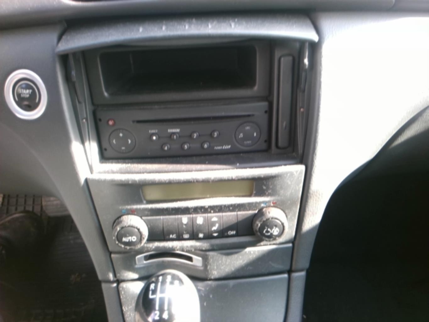 Image Pare choc arriere - RENAULT LAGUNA 2