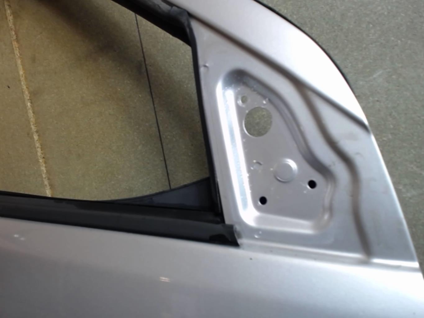 Image Porte avant droit - TOYOTA YARIS VERSO