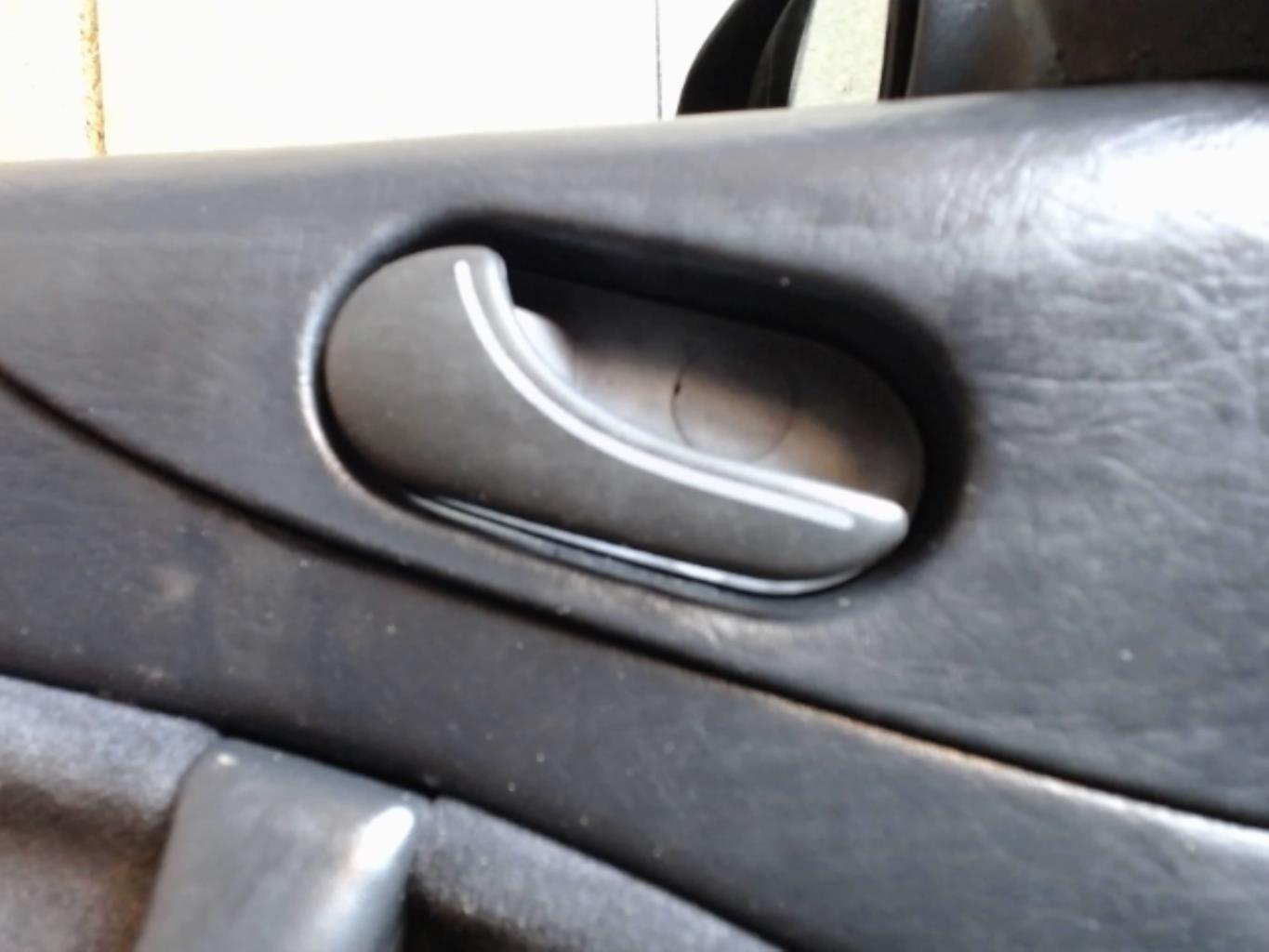 Image Porte avant gauche - SAAB 900 2