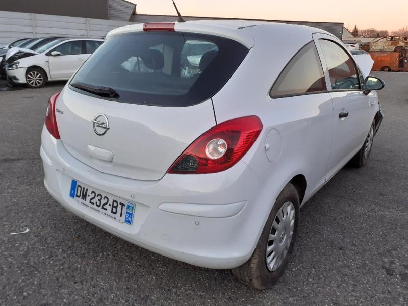 Image Feu arriere principal droit (feux) - OPEL CORSA D