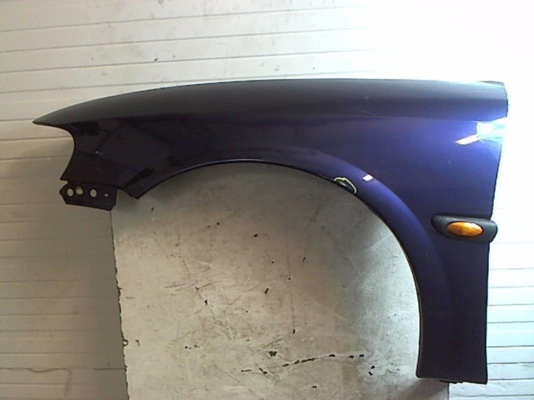 Parafango anteriore sinistro OPEL VECTRA B PHASE 1 BREAK Gasolina - 1