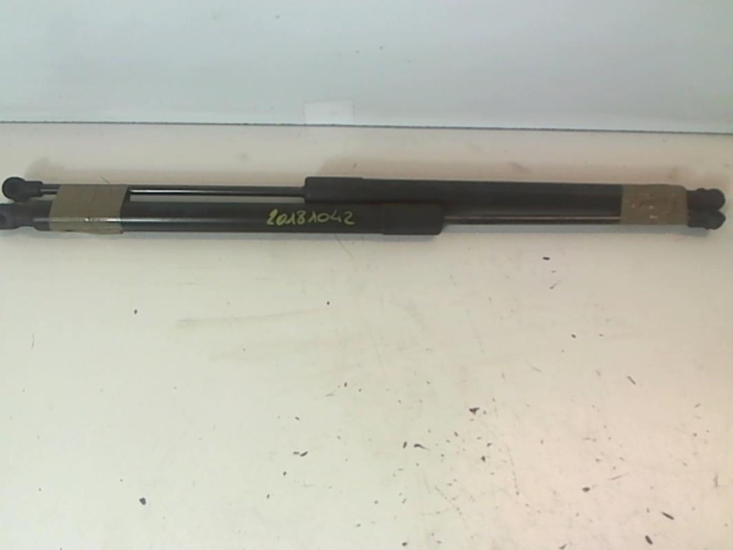 Image Verin de coffre - VOLKSWAGEN GOLF 7