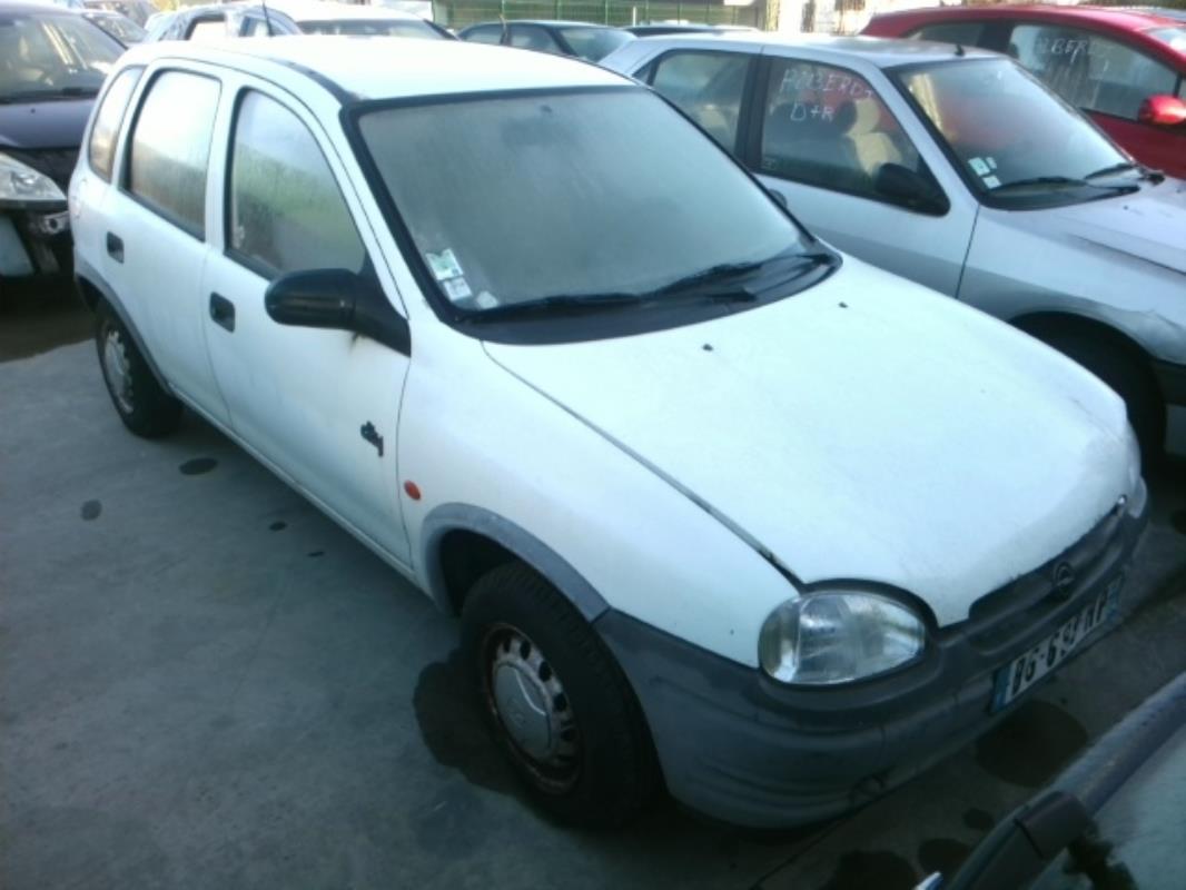 Image Pare choc arriere - OPEL CORSA B