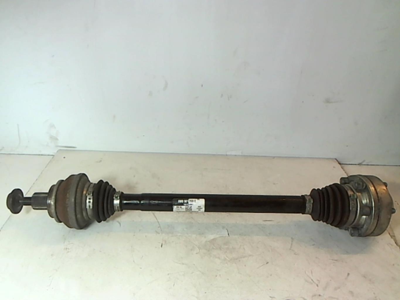 Giunto cardanico posteriore sinistro (trasmissione) AUDI A4 4 AVANT PHASE 1 BREAK Diésel - 1