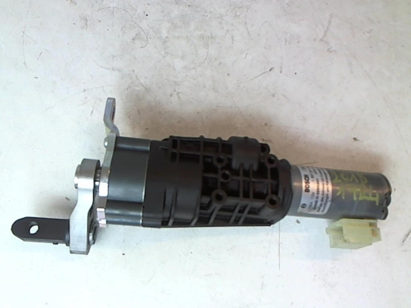 Image Moteur ouverture de Coffre/Malle/Hayon - AUDI A4 4