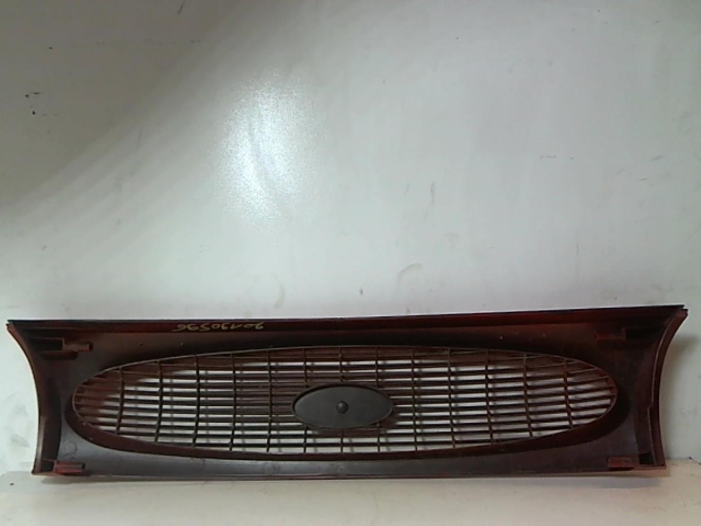 Image Calandre - FORD FIESTA 4