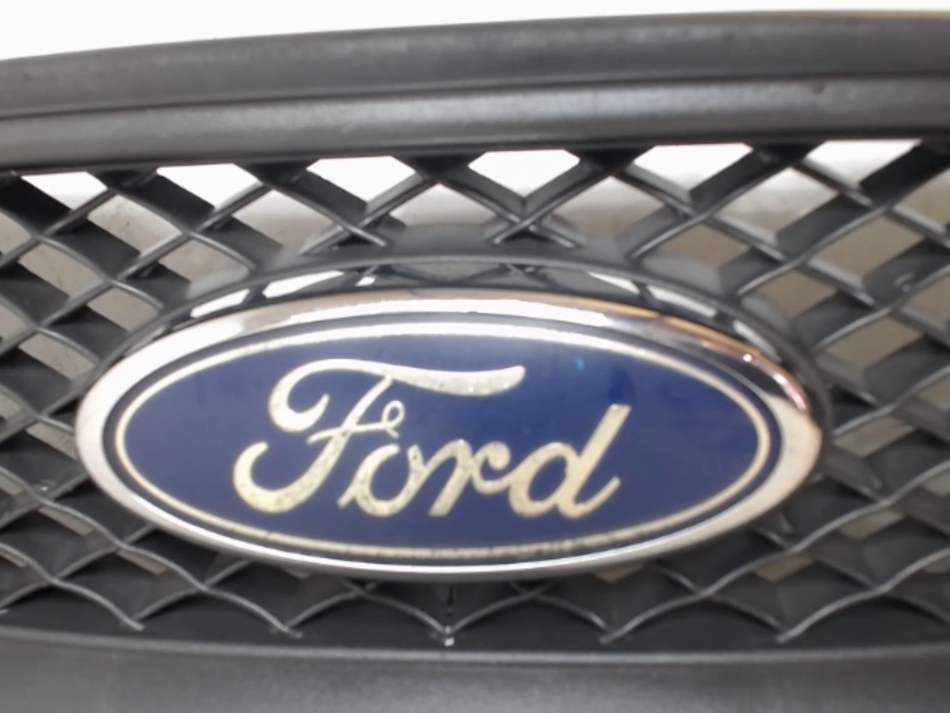 Image Calandre - FORD FOCUS 2