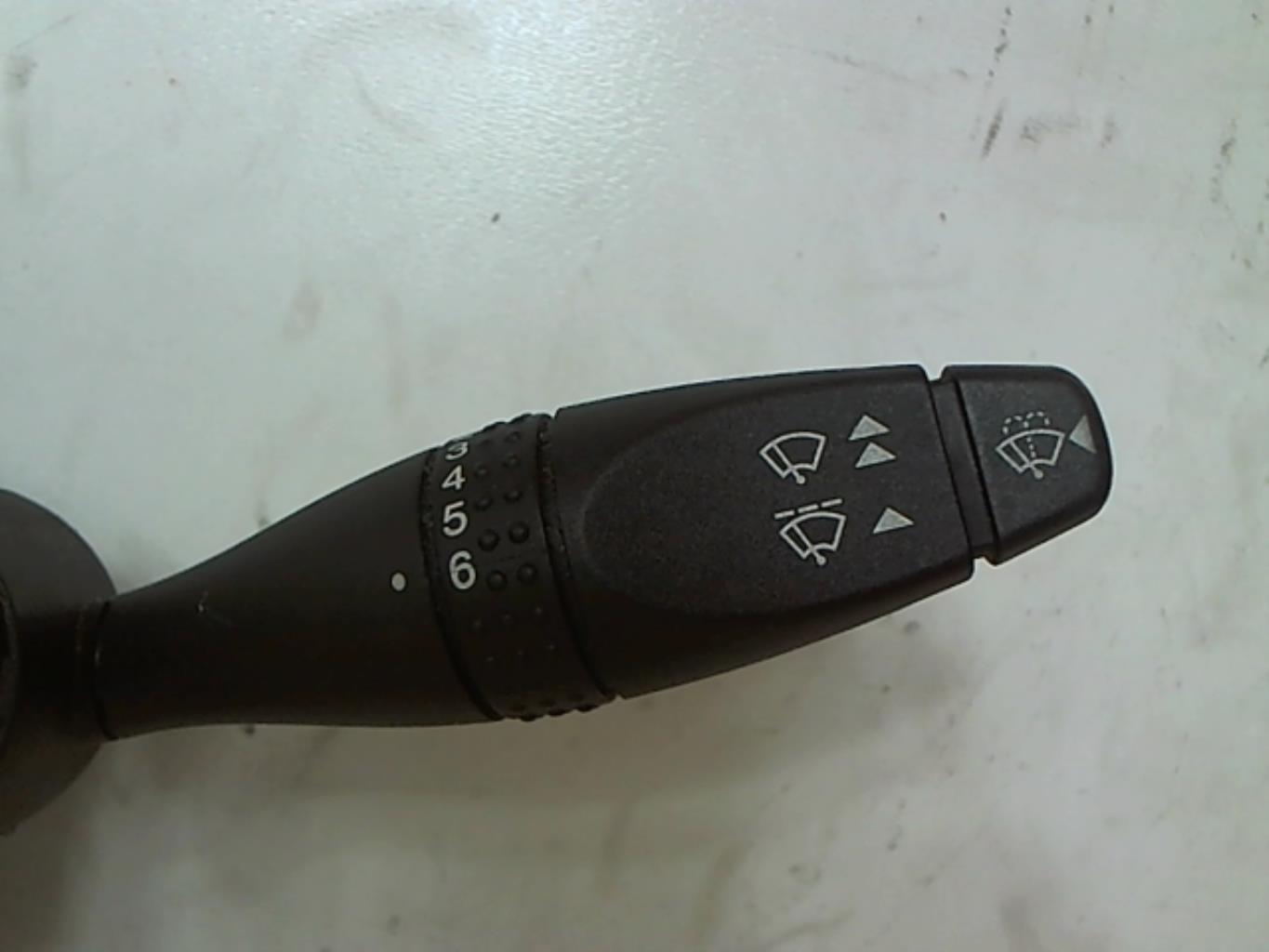 Image Com (Bloc Contacteur Tournant+Commodo Essuie Glace+Commodo Phare) - FORD FIESTA 5