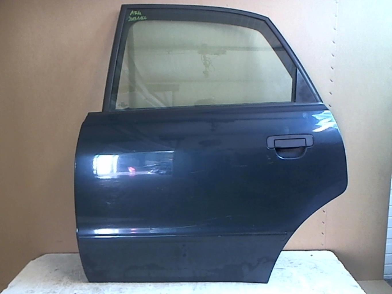 Portiera posteriore sinistra AUDI A4 1 PHASE 1 Gasolina - 1