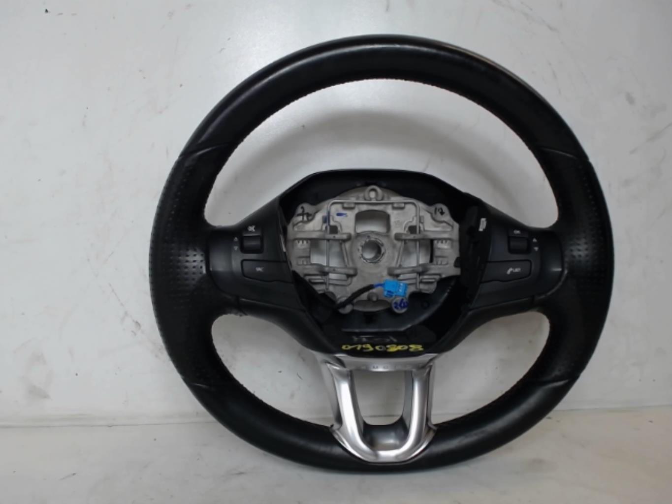 Image Volant - PEUGEOT 2008 1