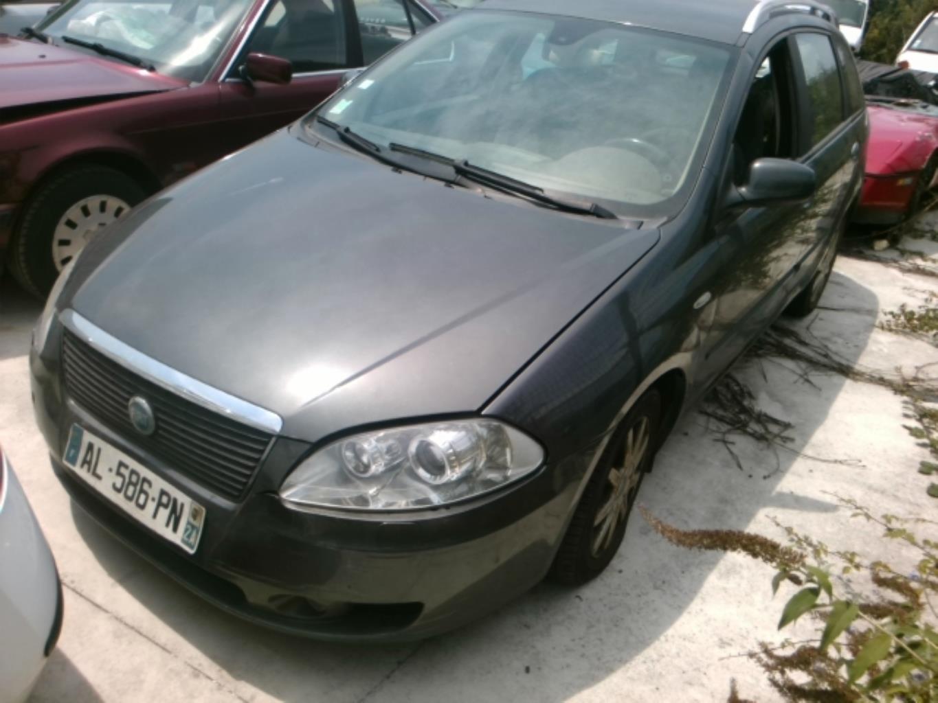 Image Aile avant droit - FIAT CROMA 2