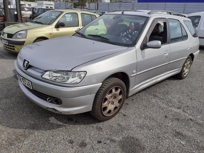 Image Aile avant droit - PEUGEOT 306