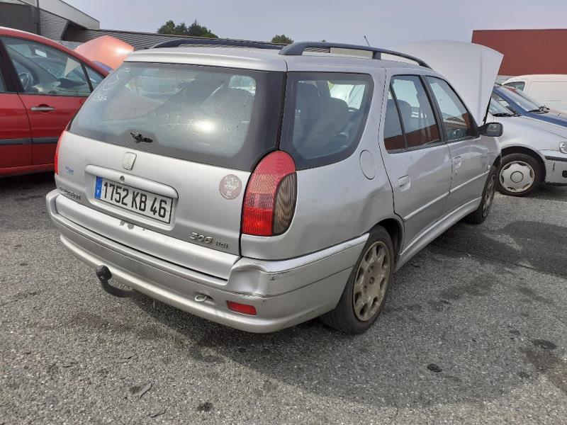 Image Aile avant droit - PEUGEOT 306