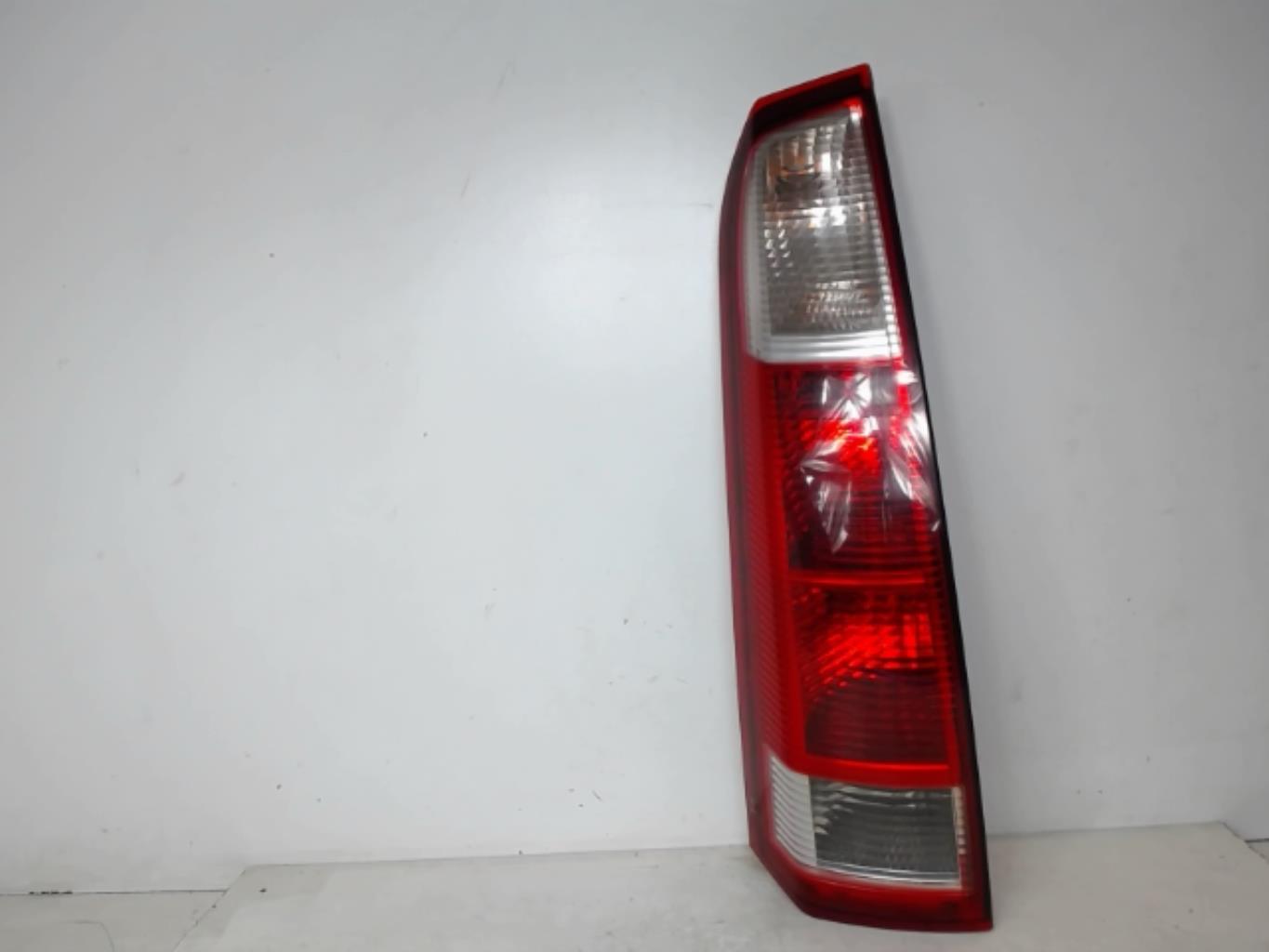 Image Feu arriere principal gauche (feux) - OPEL MERIVA A
