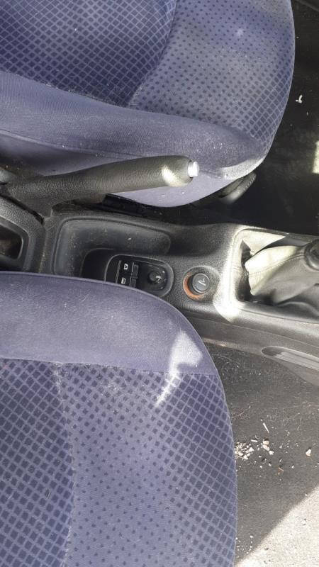Image Debitmetre - PEUGEOT 206
