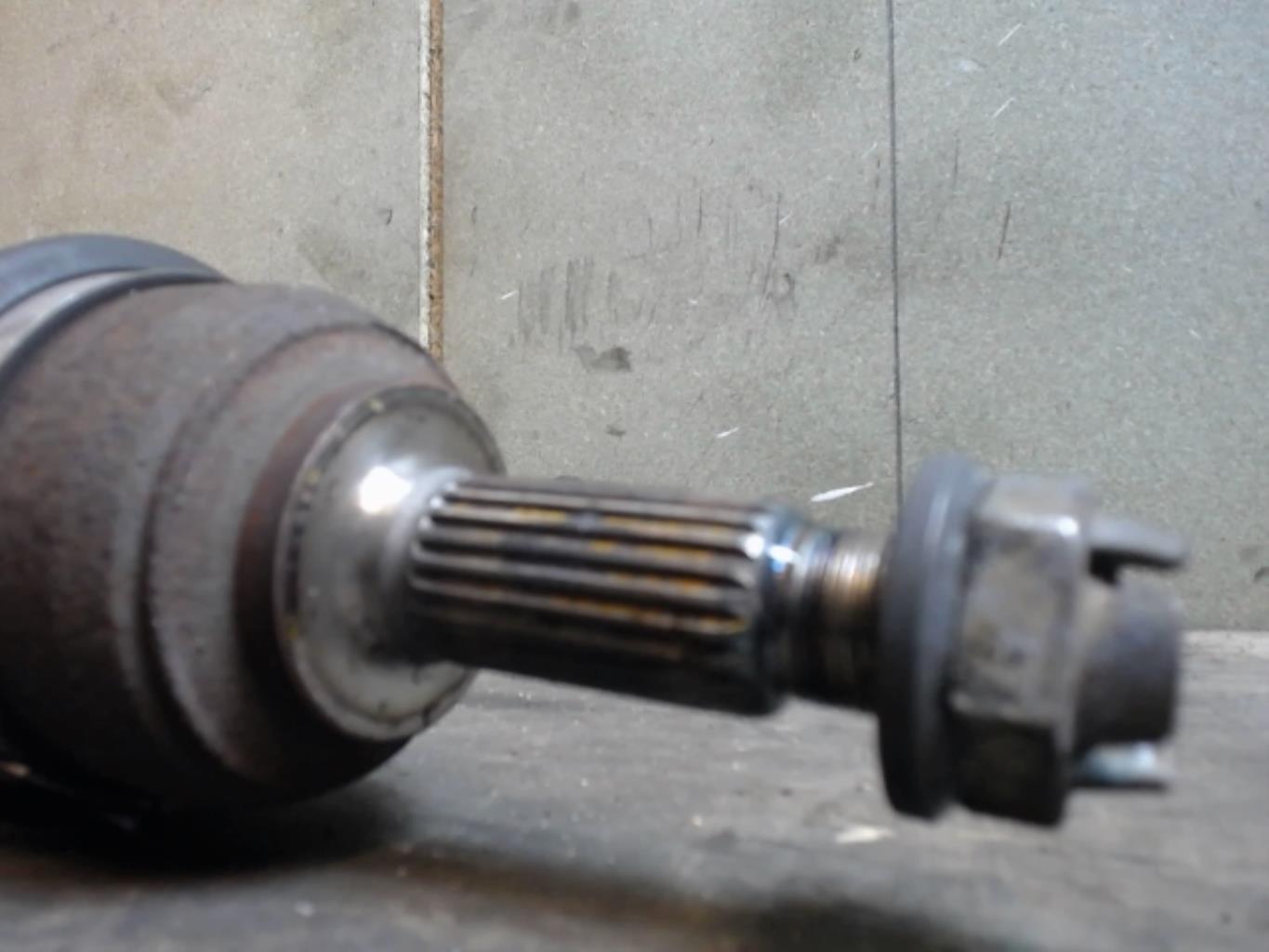 Image Cardan gauche (transmission) - NISSAN MICRA 3