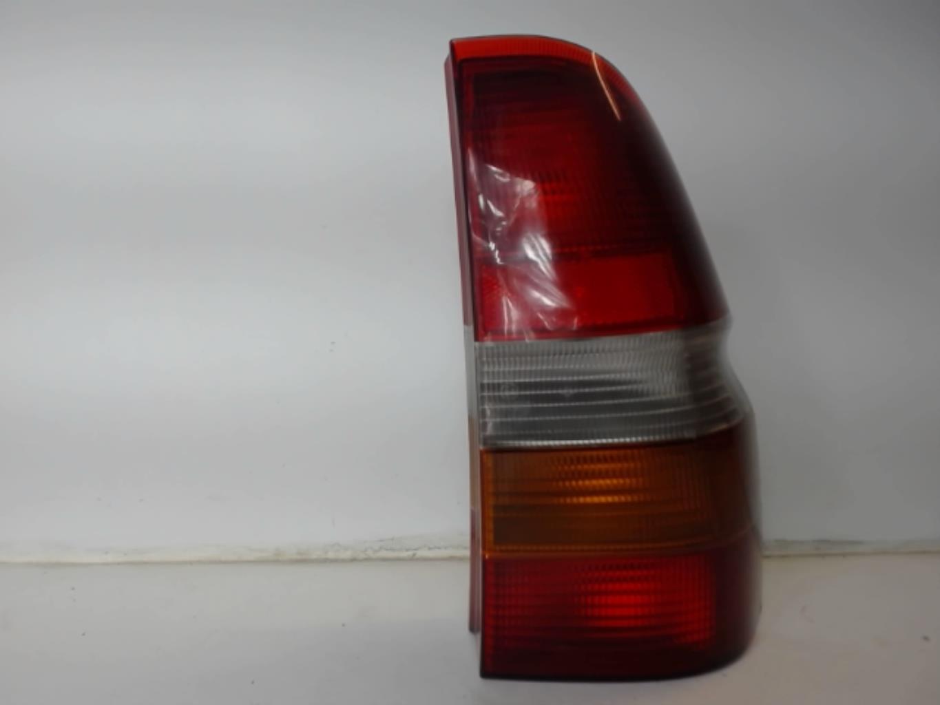 Fanale posteriore principale destro (luci) FORD ESCORT 6 BREAK Diésel - 1