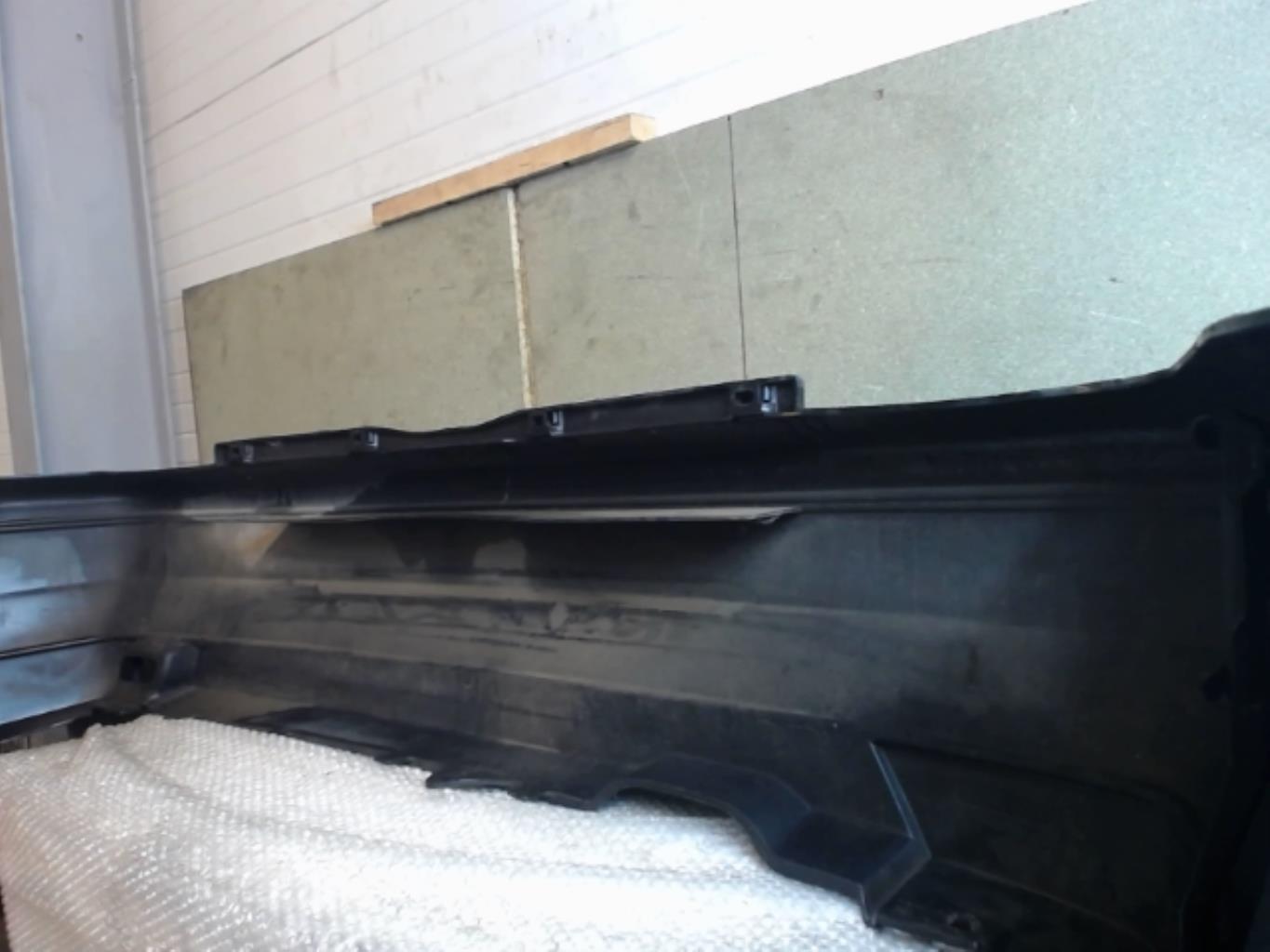 Image Pare choc arriere - VOLKSWAGEN GOLF 3