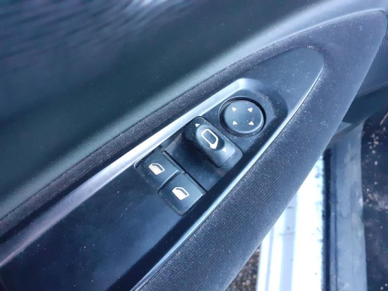 Image Porte avant gauche - CITROEN C4 1