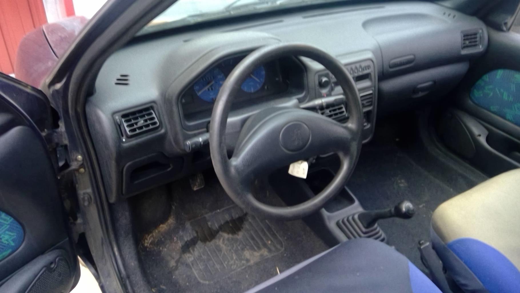 Image Aile avant droit - PEUGEOT 106