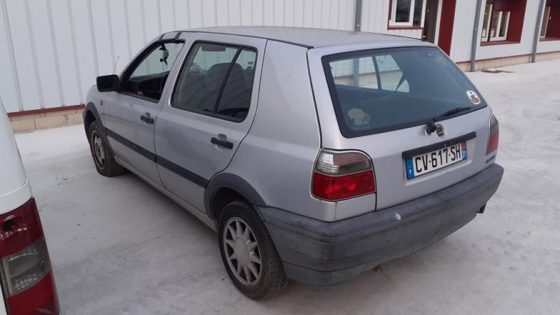 Image Pare choc arriere - VOLKSWAGEN GOLF 3