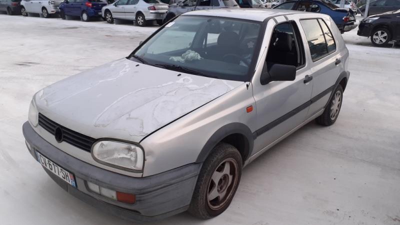 Image Pare choc arriere - VOLKSWAGEN GOLF 3
