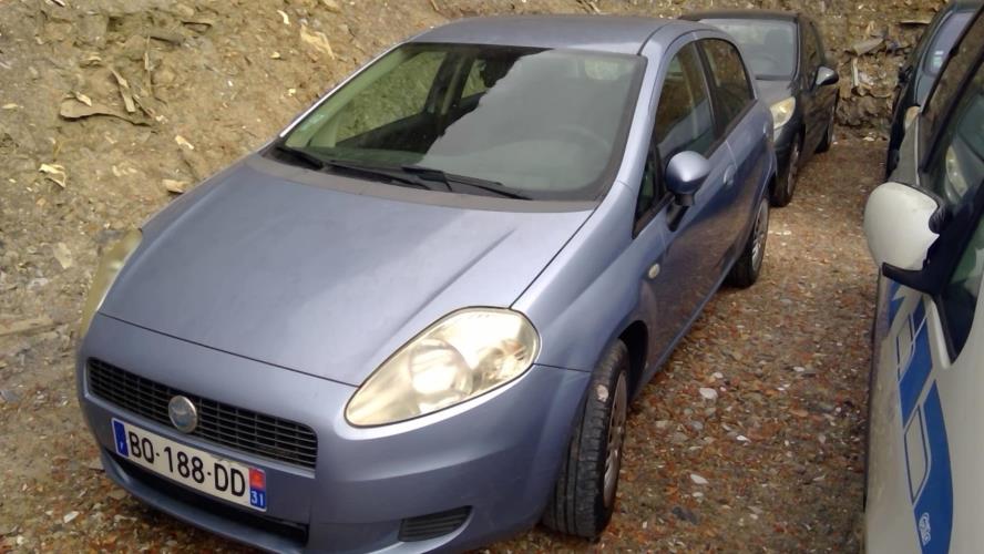 Image Pare choc arriere - FIAT GRANDE PUNTO
