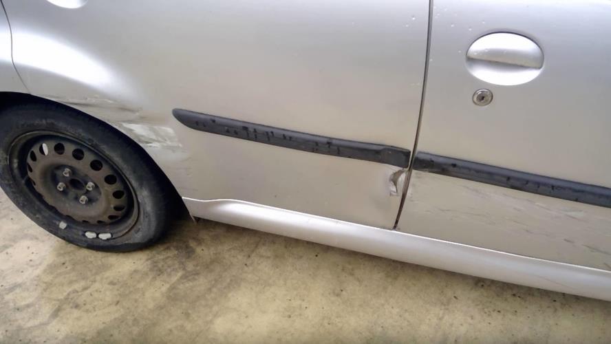 Image Trappe d'essence - PEUGEOT 107