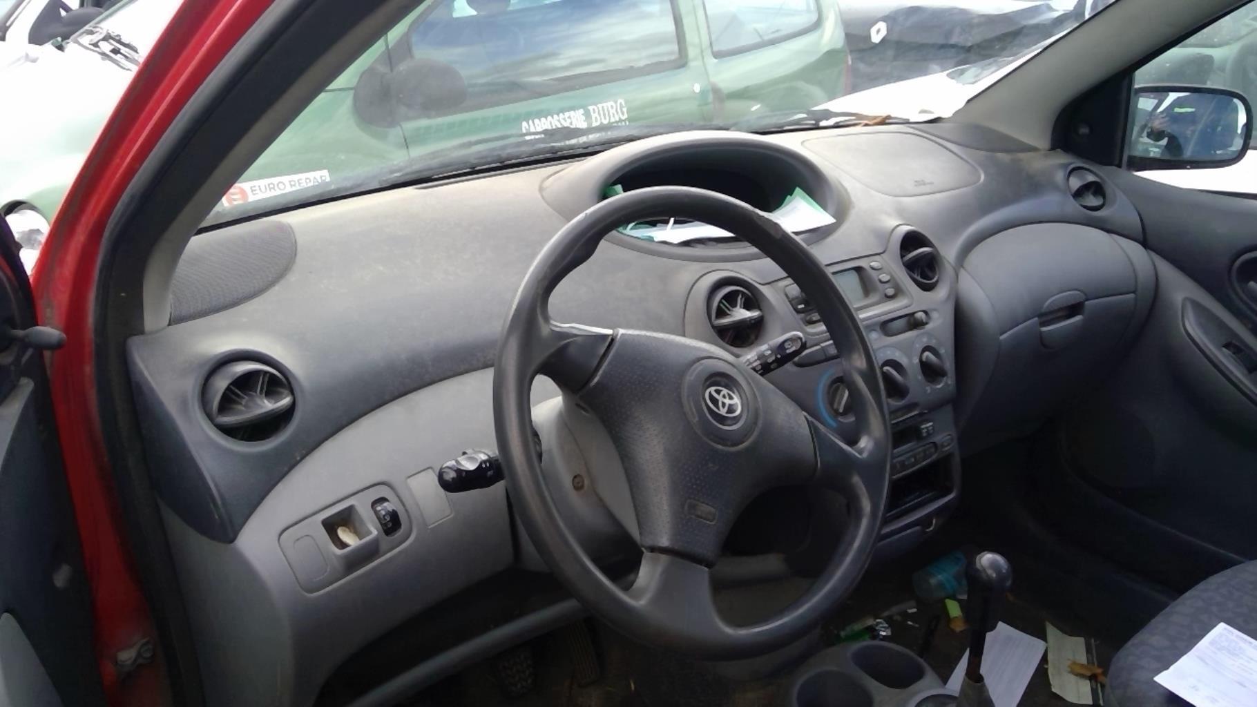Image TOYOTA YARIS 1