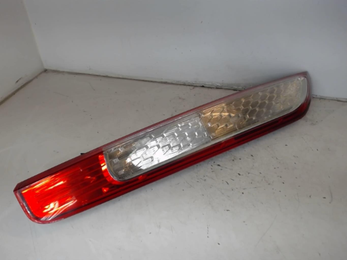 Fanale posteriore principale sinistro (luci) FORD FOCUS 2 PHASE 2 Diésel - 1