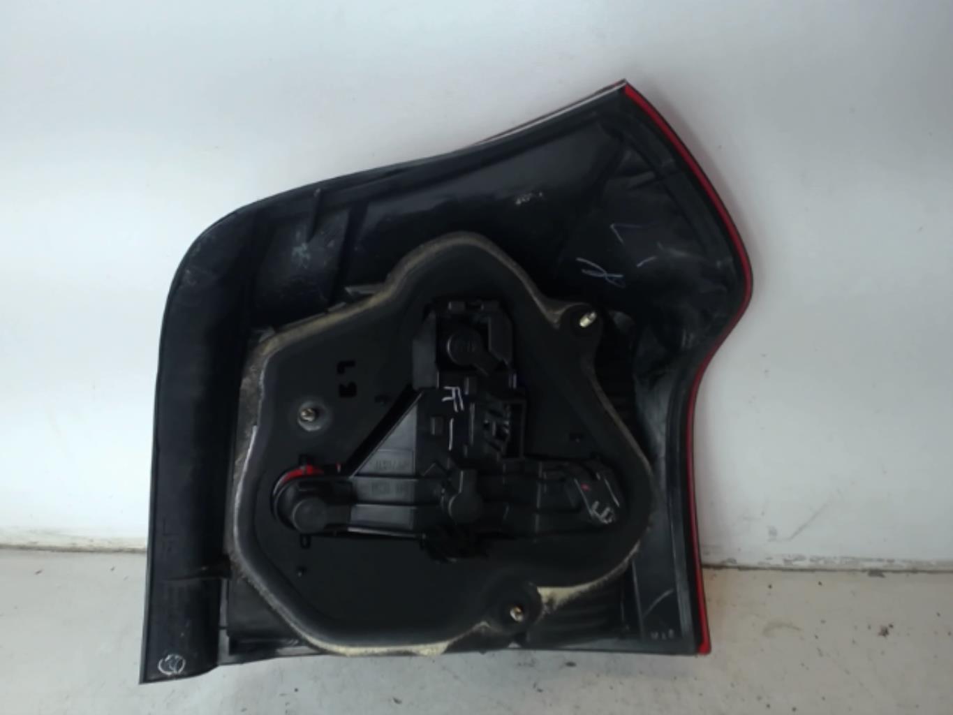 Fanale posteriore principale sinistro (luci) TOYOTA COROLLA 9 PHASE 1  - 1