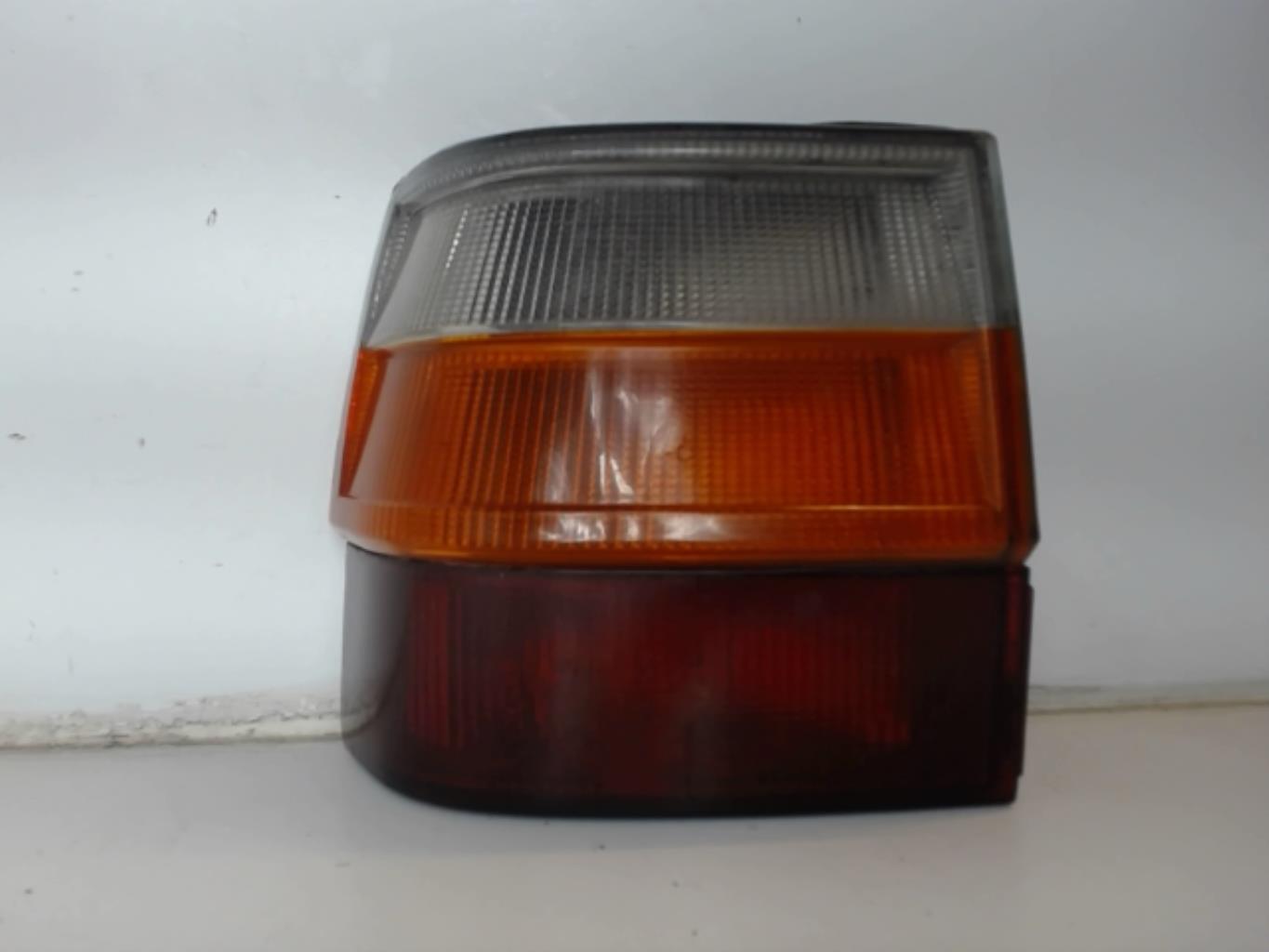 Image Feu arriere principal gauche (feux) - RENAULT R11