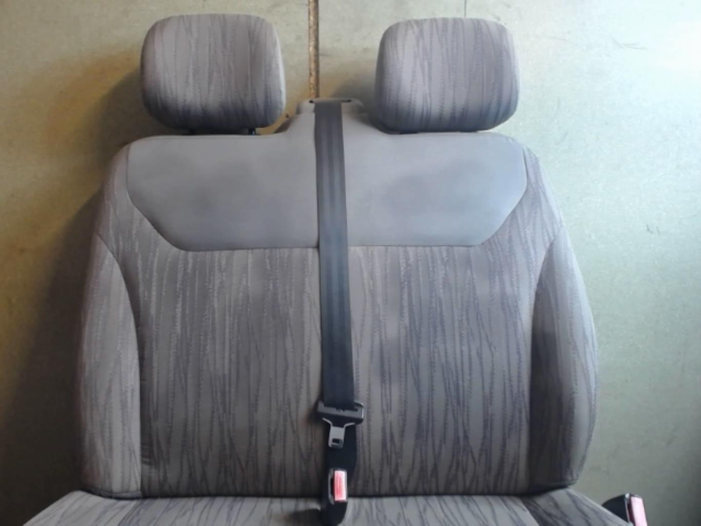 Image Siege avant droit (banquette double) - NISSAN PRIMASTAR 1