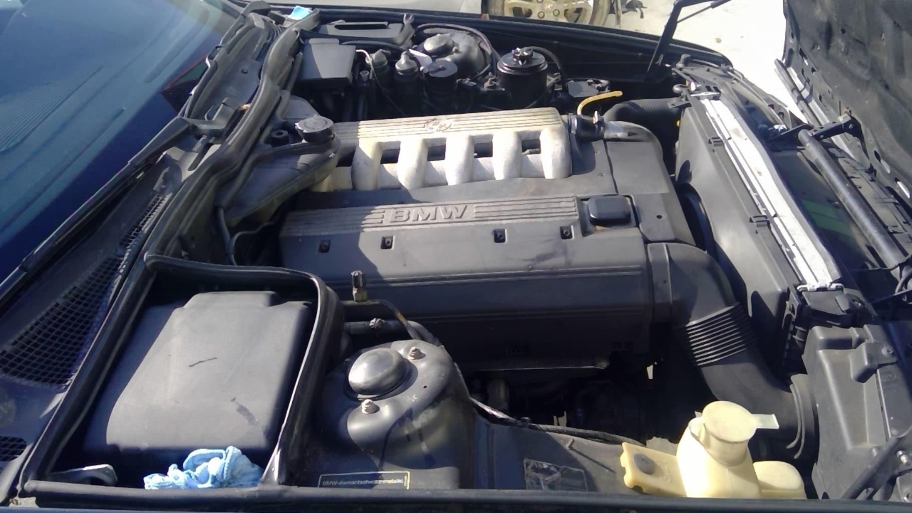 Image Retroviseur gauche - BMW SERIE 5 E34